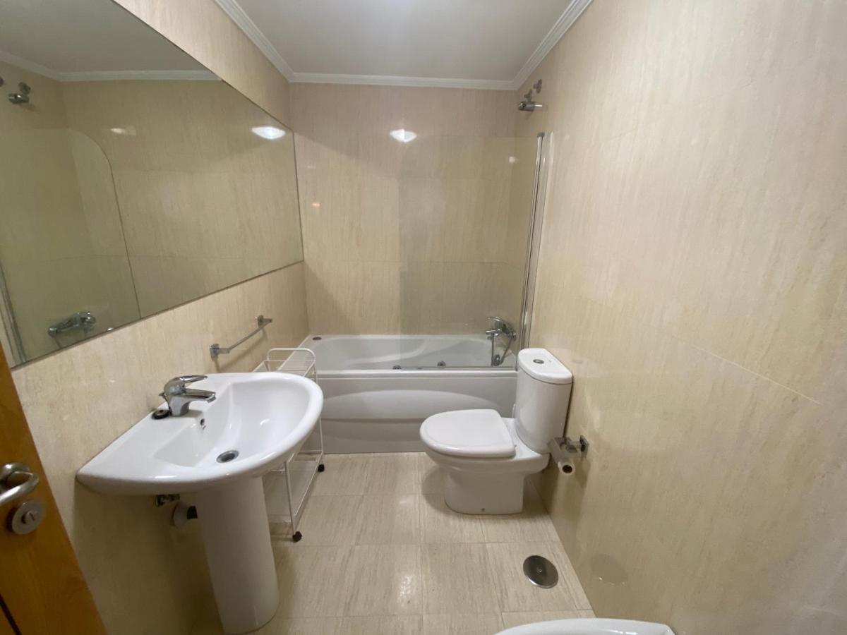 Apartamento A 5 Min Caminando De La Playa Sta. Cristina, Oleiros Bagian luar foto
